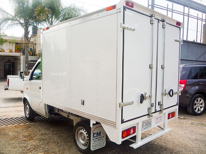 Carrocería Refrigerada: caja aislada  S-100®