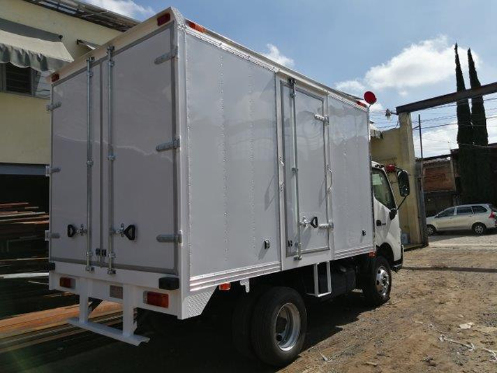 Carrocería caja seca para camionetas de la línea estándar Nissan®